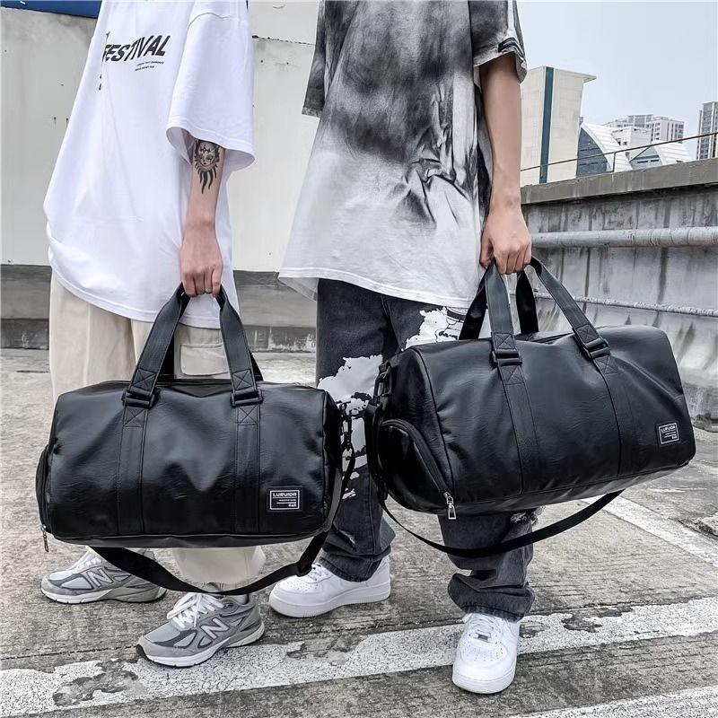 กระเป๋าเดินทางแบบถือสะพายไหล่สำหรับออกกำลังกาย