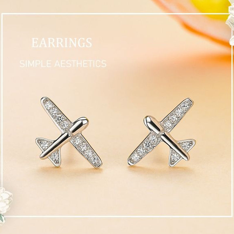 ต่างหูเครื่องบินประดับเพชรหรูหราและเรียบง่าย