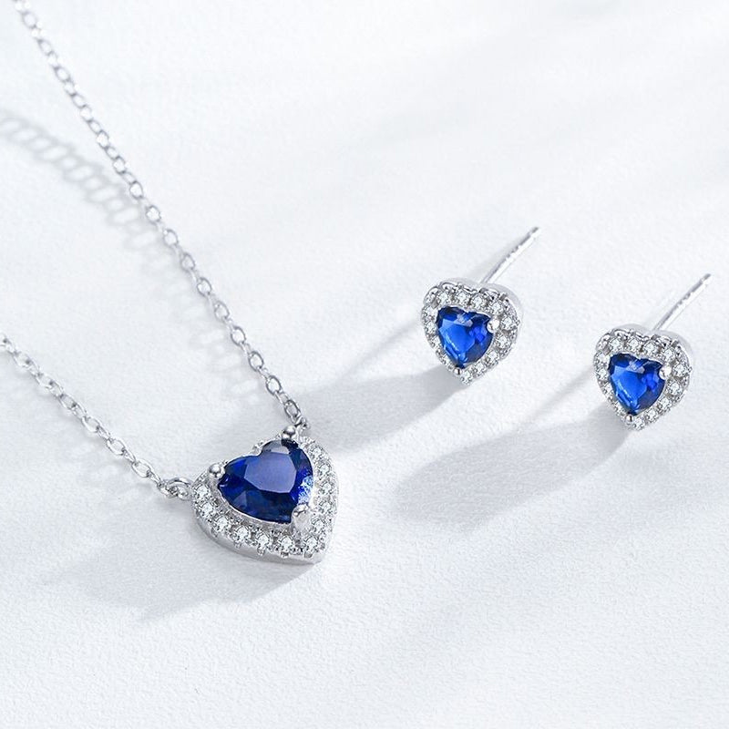 สร้อยคอจี้กระดูกไหปลาร้ารูปหัวใจมหาสมุทร