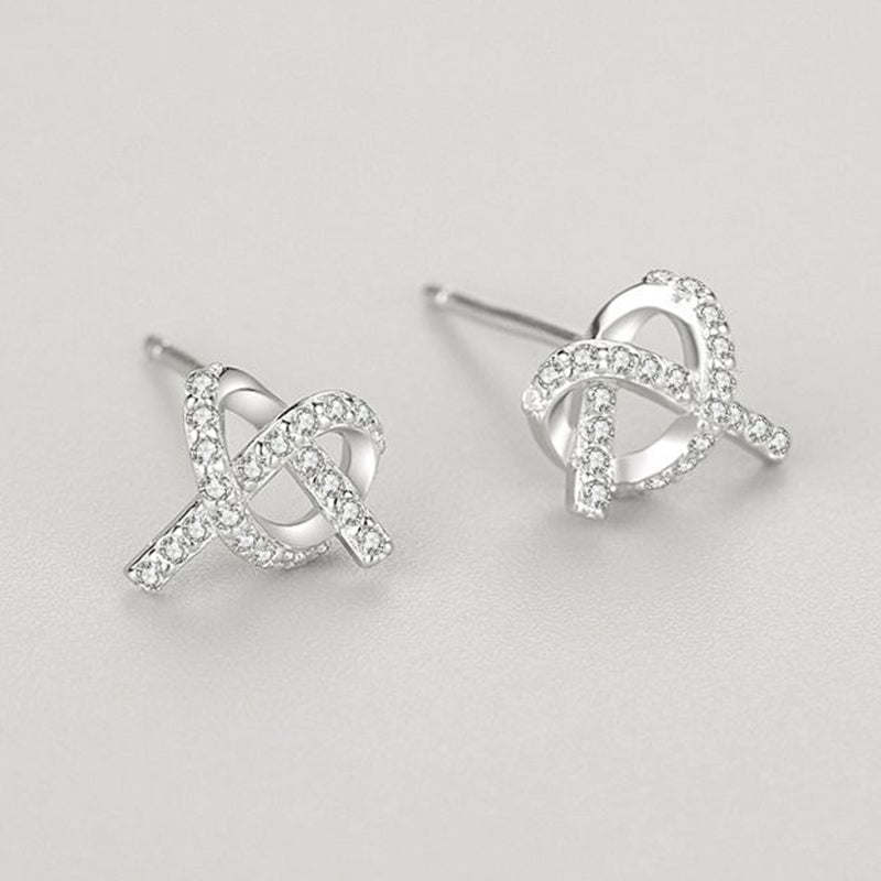 ต่างหูรูปกางเขนรูปหัวใจประดับเพชรไมโครเพ้นท์สไตล์หรูหรา