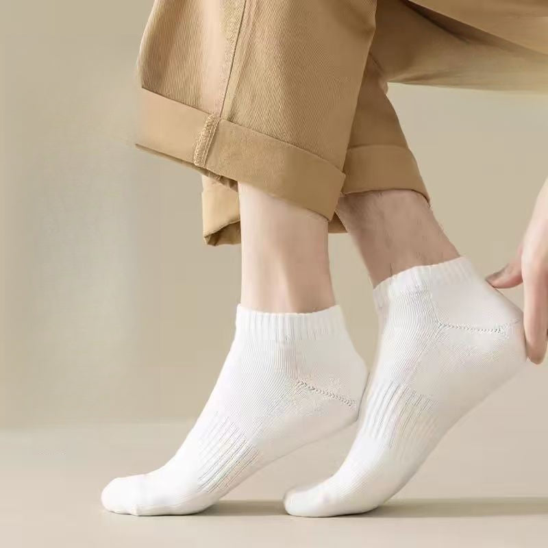 ถุงเท้ากีฬาระบายอากาศดูดซับเหงื่อสำหรับสี่ฤดูสีดำและสีขาว/2 สี