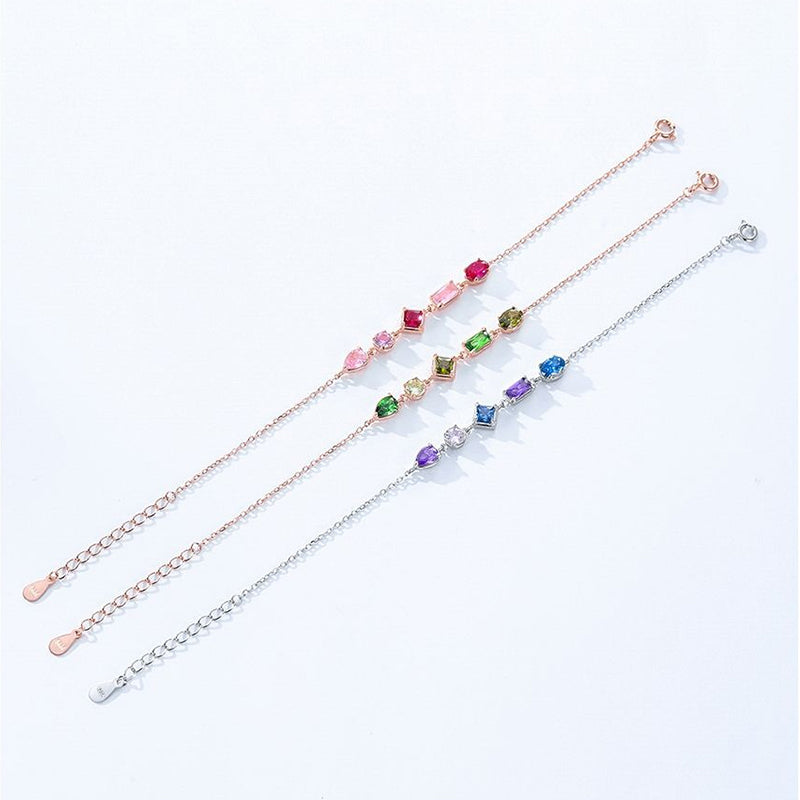 สร้อยข้อมือทองคำชมพูและเพทายสีม่วงสุดหรู