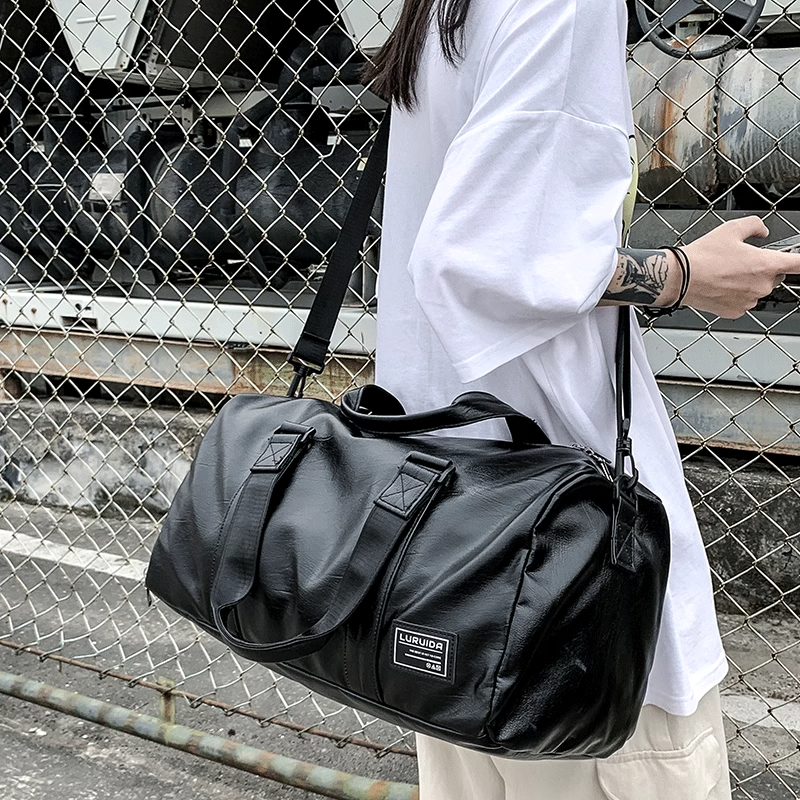 กระเป๋าเดินทางแบบถือสะพายไหล่สำหรับออกกำลังกาย