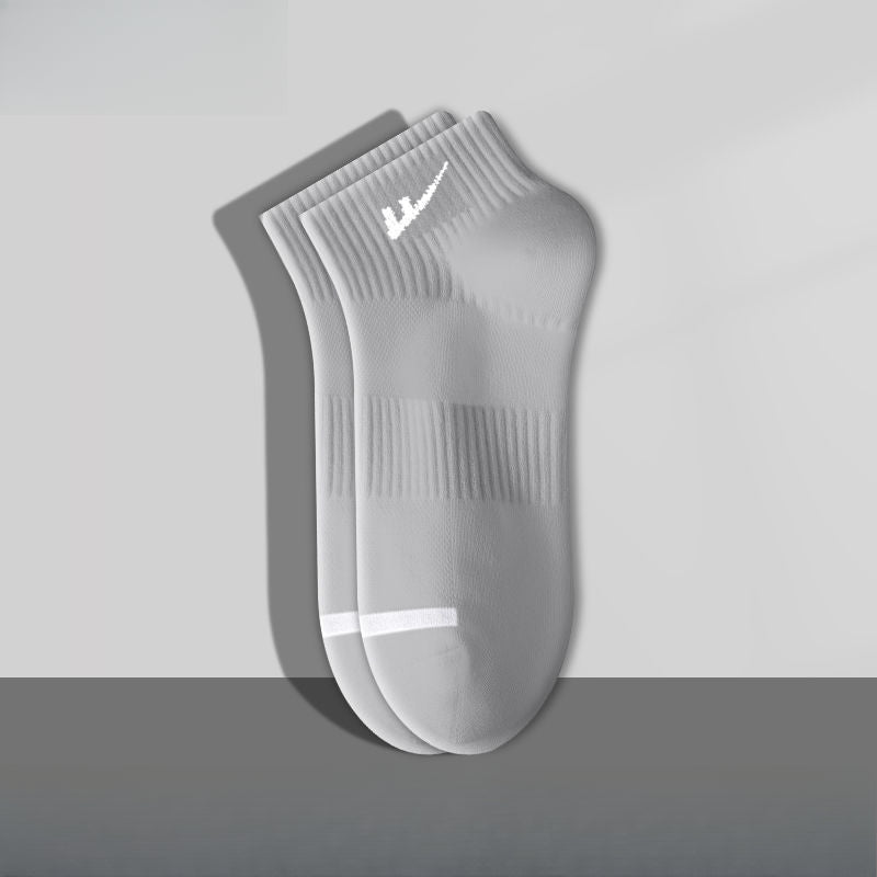 ถุงเท้ากีฬาผ้าฝ้ายสั้นตาข่ายระบายอากาศดูดซับเหงื่อ / 3 สี