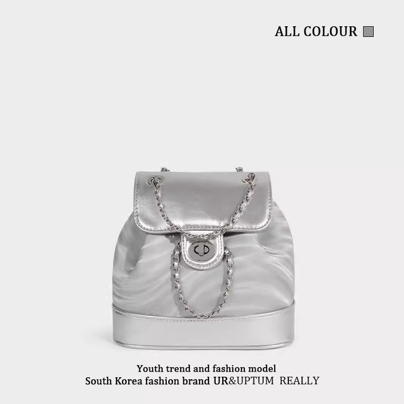 高級輕奢感銀扣鍊條設計雙肩包