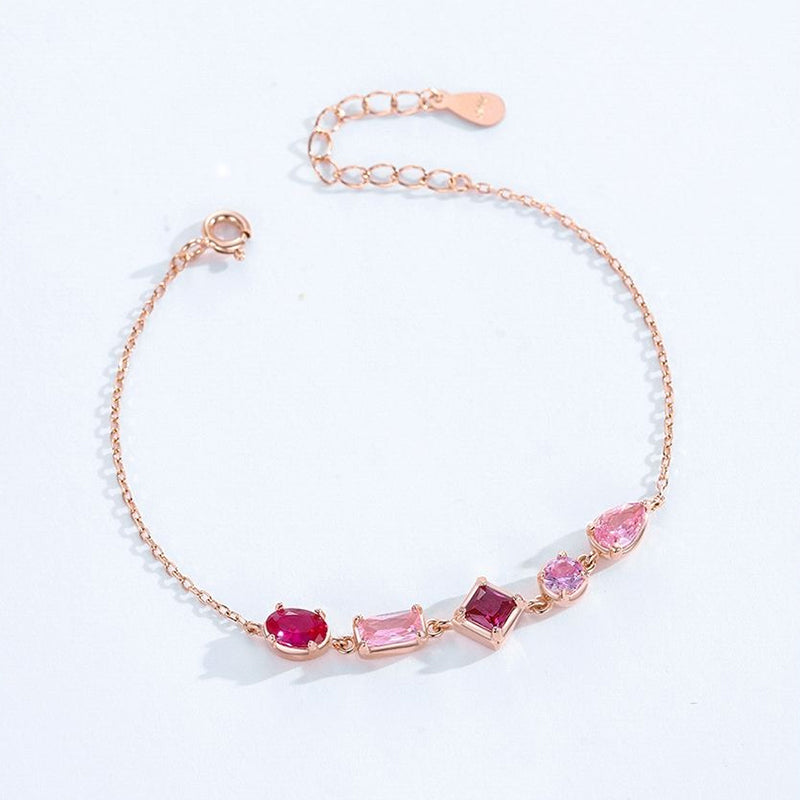 สร้อยข้อมือทองคำชมพูและเพทายสีม่วงสุดหรู